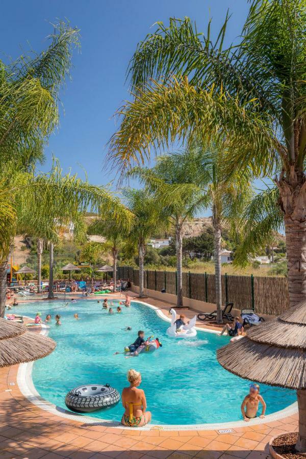 Luz Casas- Bayluz Apart,Pool,Beach, Tennis, Wifi,Aircon 외부 사진